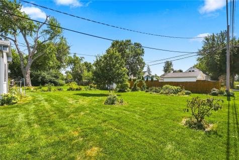 835 37th Street NE Cedar Rapids IA 52402