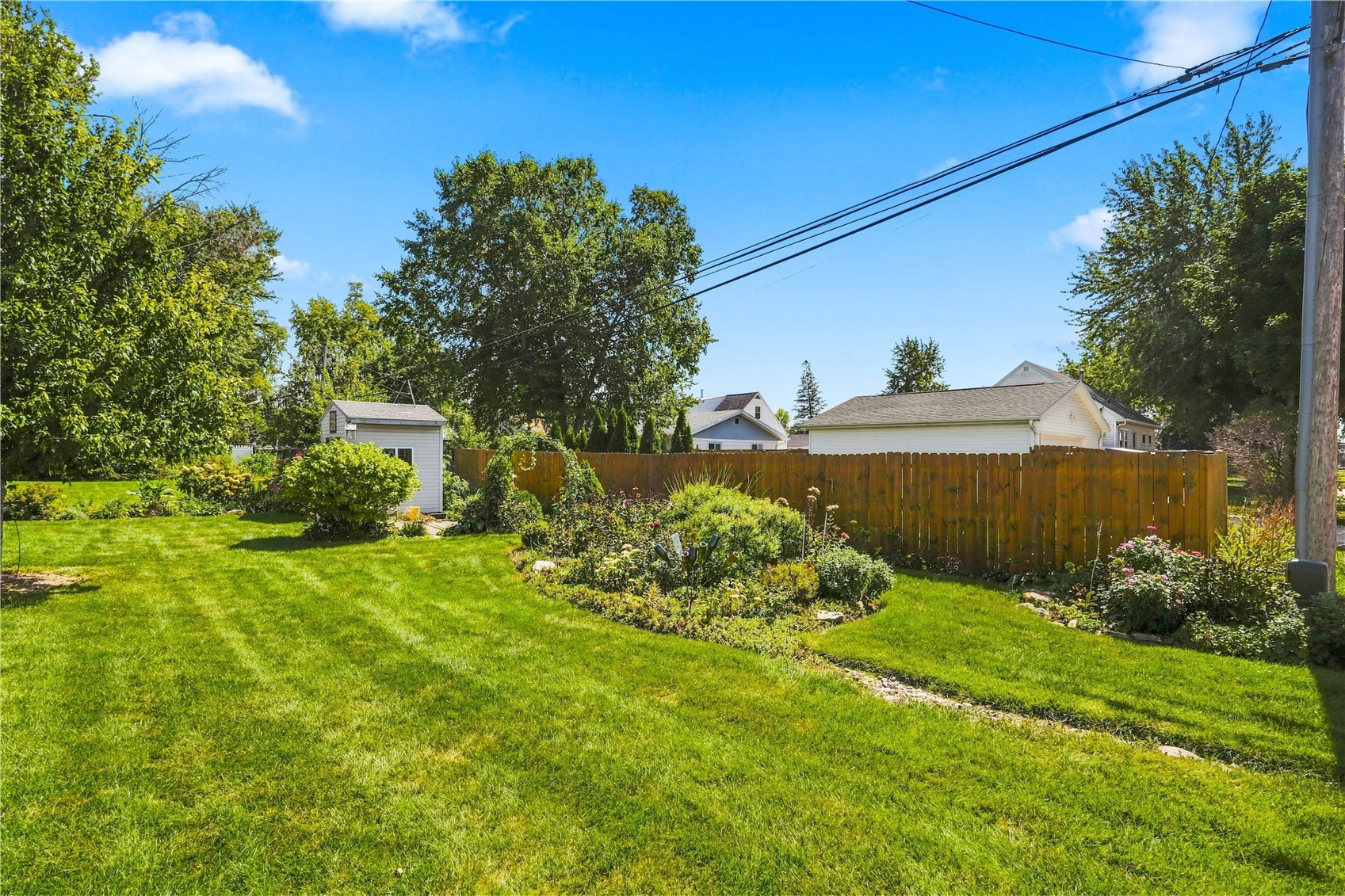 835 37th Street NE Cedar Rapids IA 52402