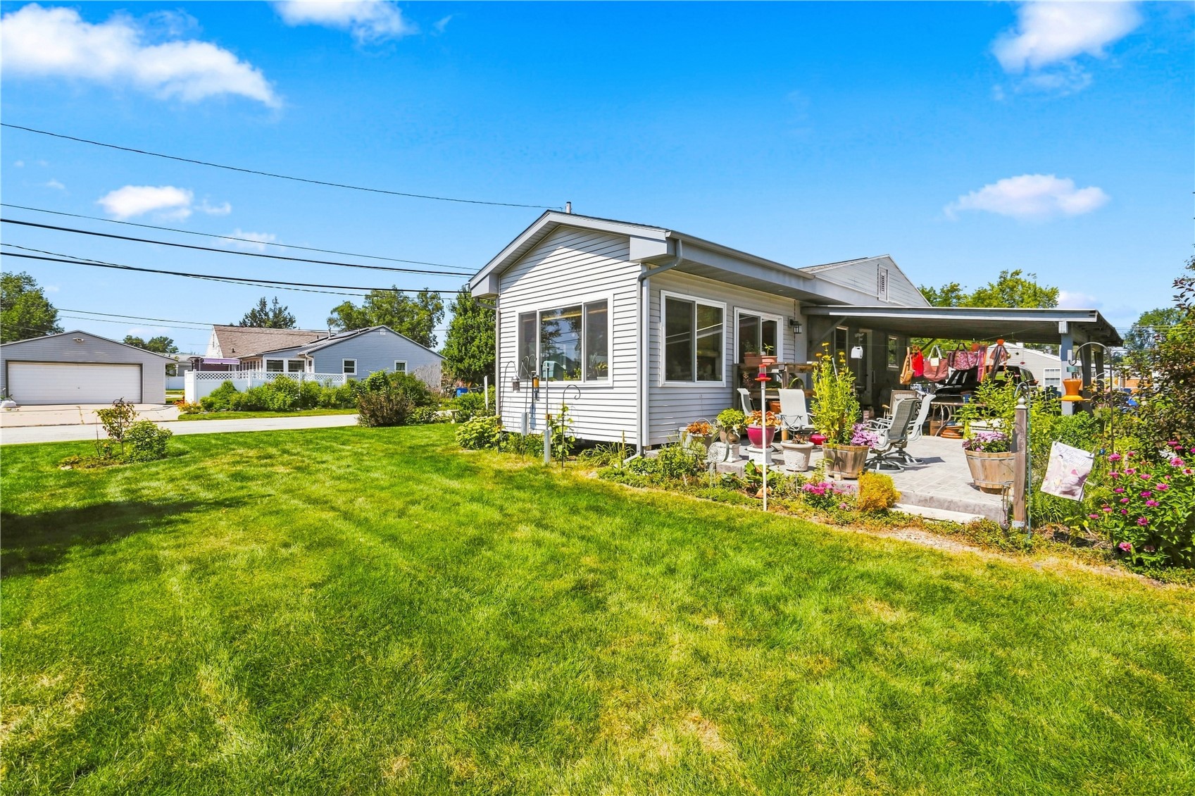 835 37th Street NE Cedar Rapids IA 52402