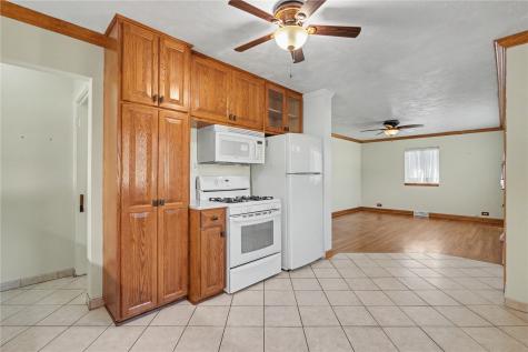 835 37th Street NE Cedar Rapids IA 52402