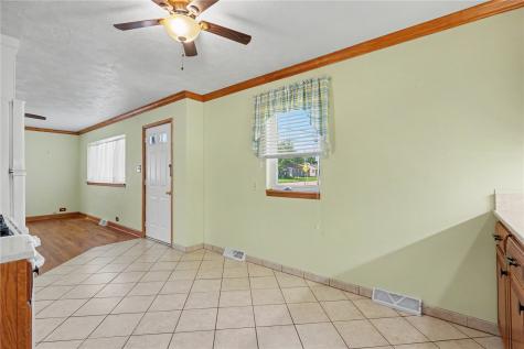 835 37th Street NE Cedar Rapids IA 52402