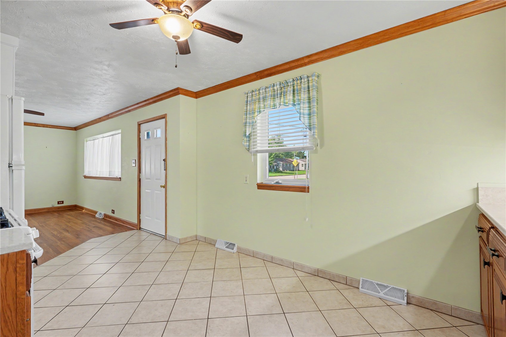 835 37th Street NE Cedar Rapids IA 52402