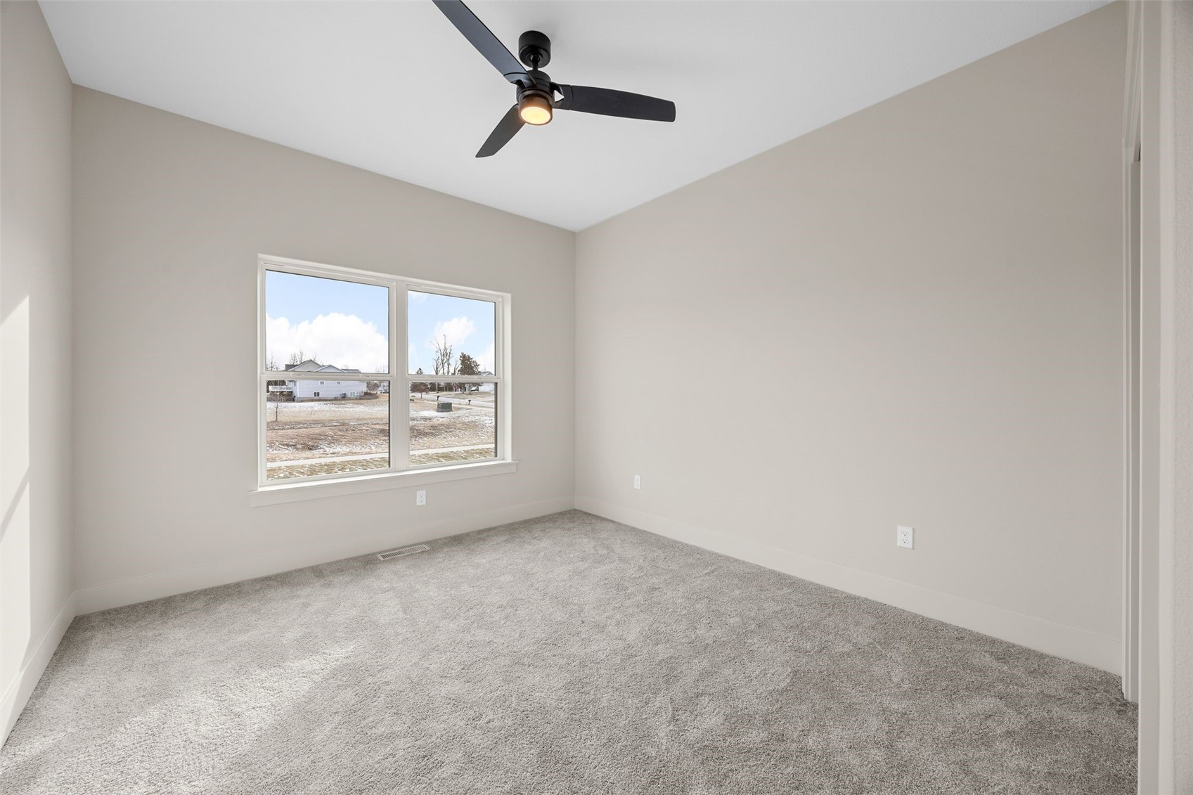 970 17th Avenue SW Mt Vernon IA 52314