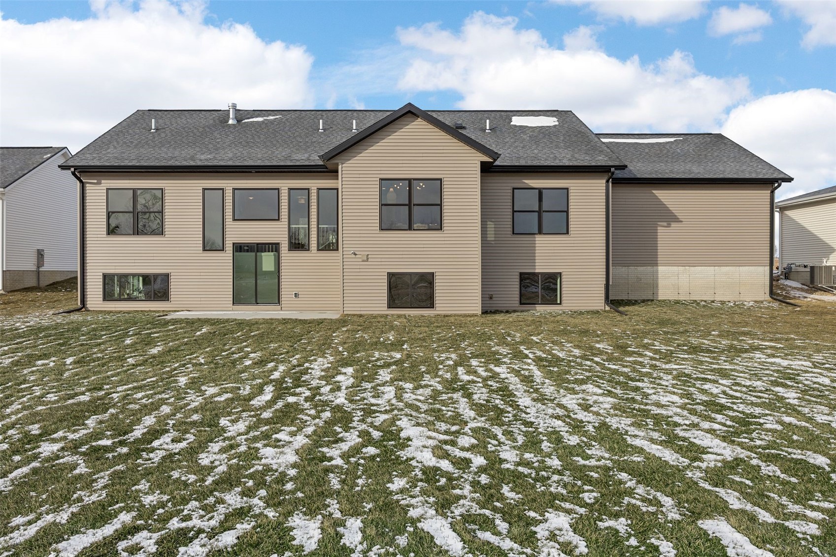 970 17th Avenue SW Mt Vernon IA 52314