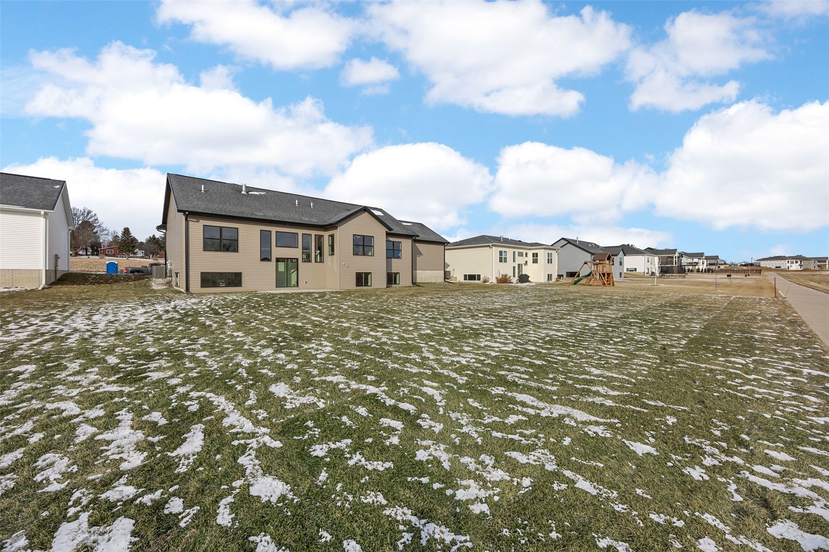 970 17th Avenue SW Mt Vernon IA 52314