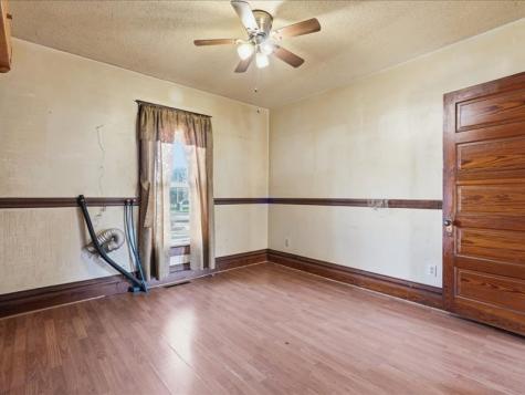 224 Park Avenue Rowley IA 52329