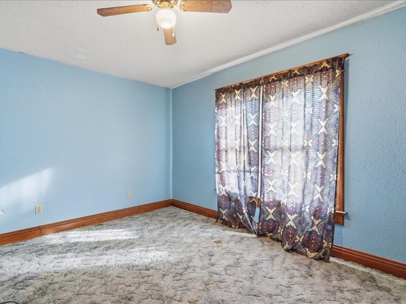 224 Park Avenue Rowley IA 52329