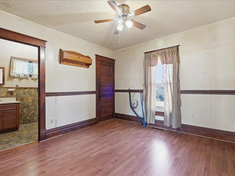 224 Park Avenue Rowley IA 52329
