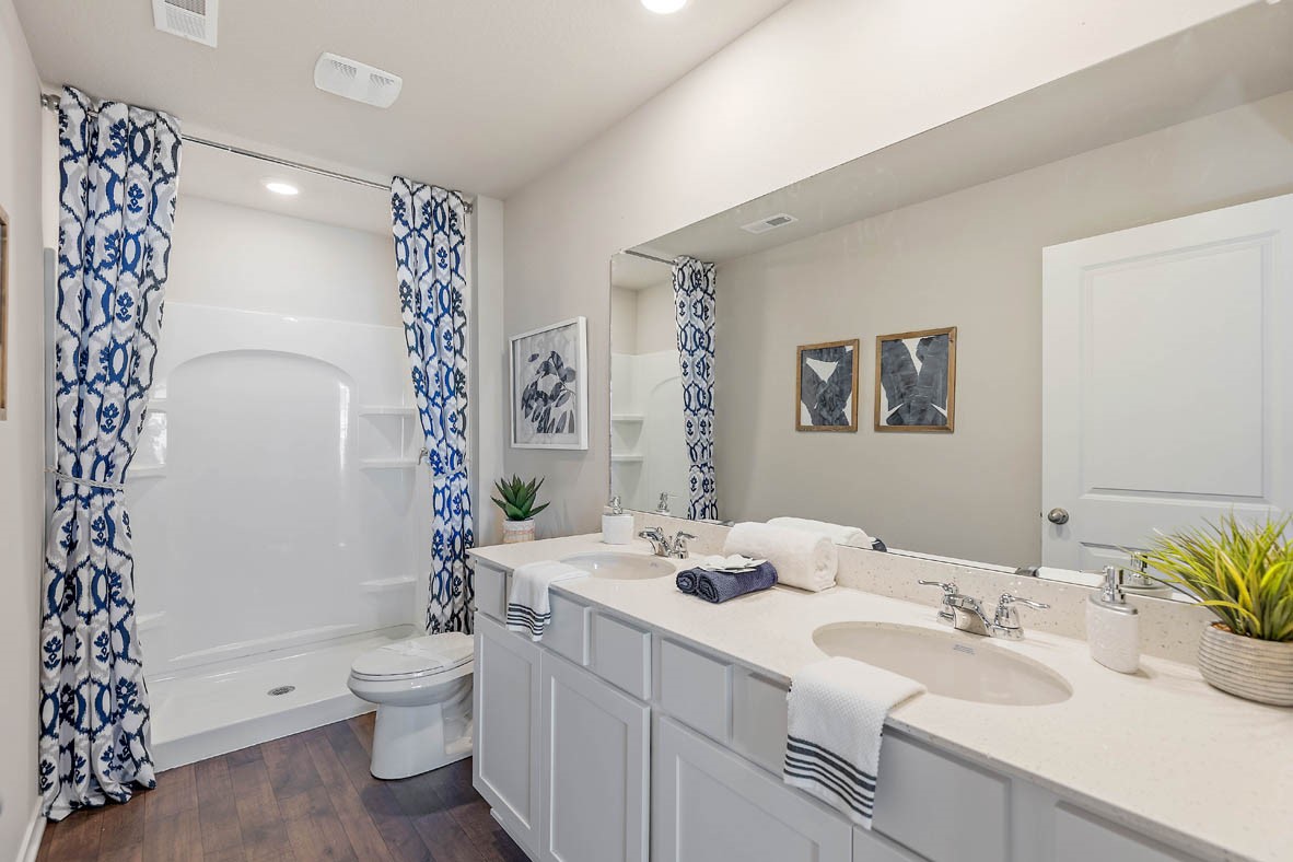 2846 Mary Drive Hiawatha IA 52233