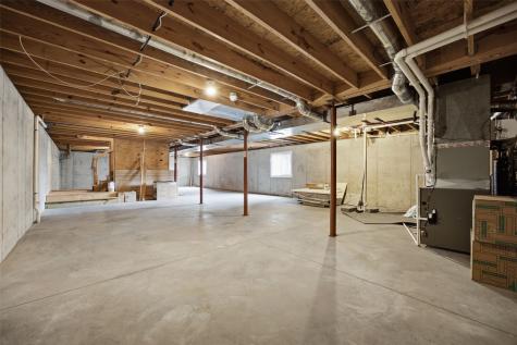 181 & 171 Bear Creek Court Palo IA 52324