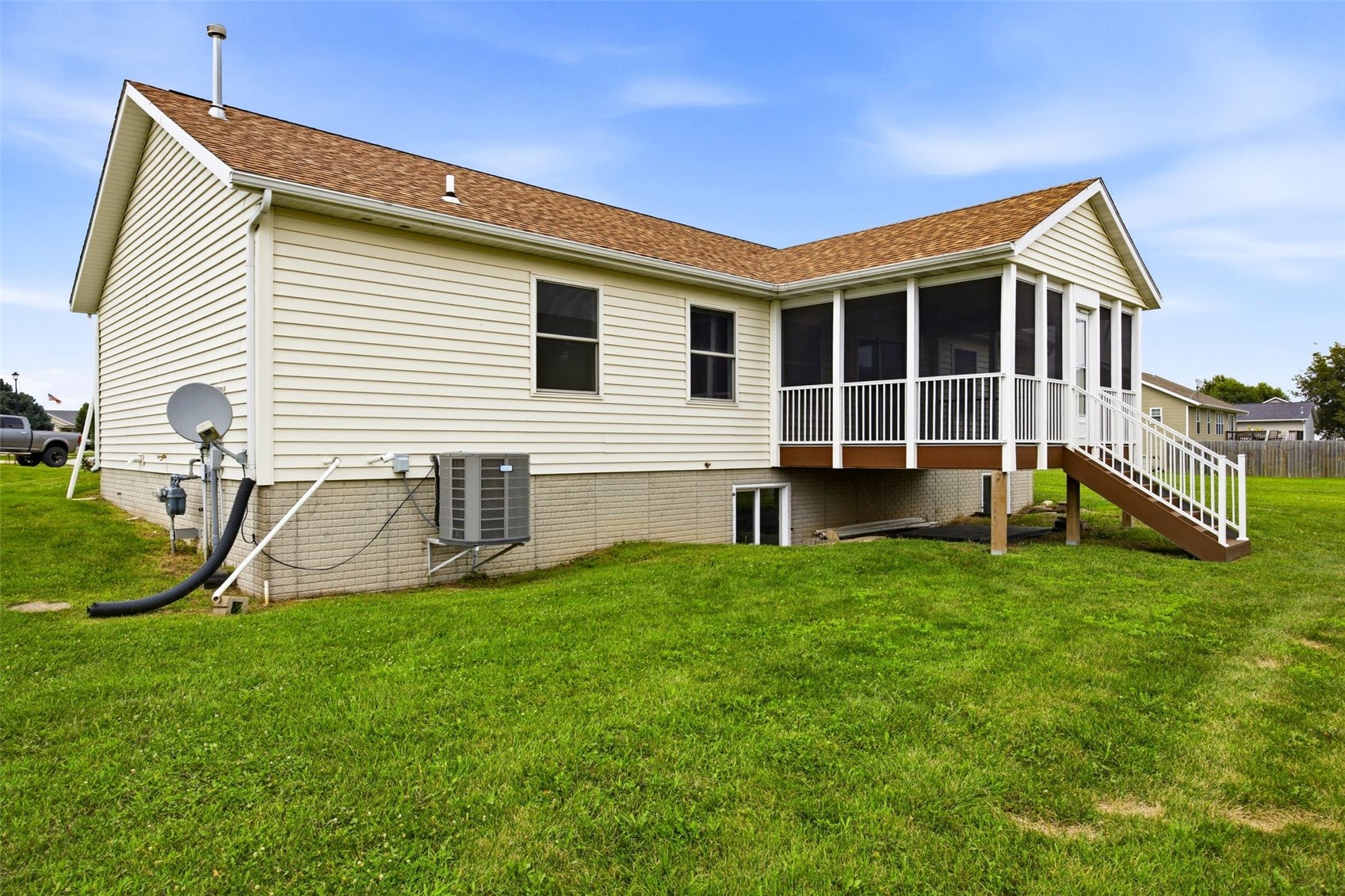 181 Bear Creek Court Palo IA 52324