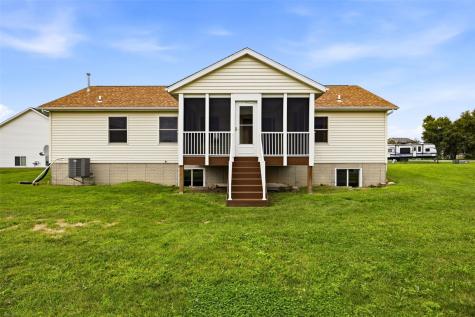 181 & 171 Bear Creek Court Palo IA 52324