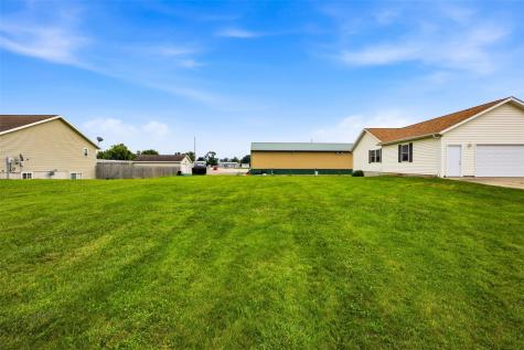181 & 171 Bear Creek Court Palo IA 52324