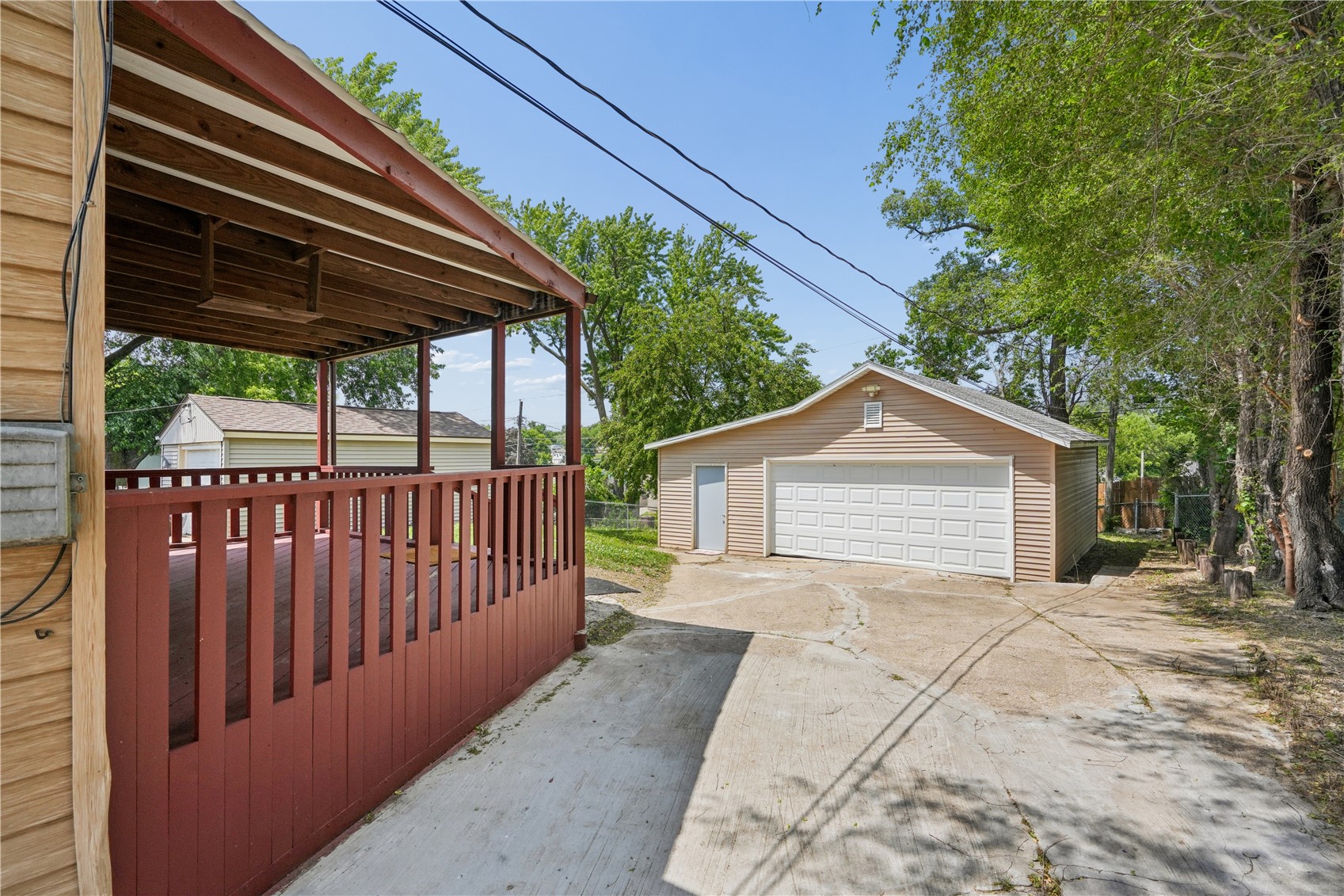 2432 9th Avenue SW Cedar Rapids IA 52404