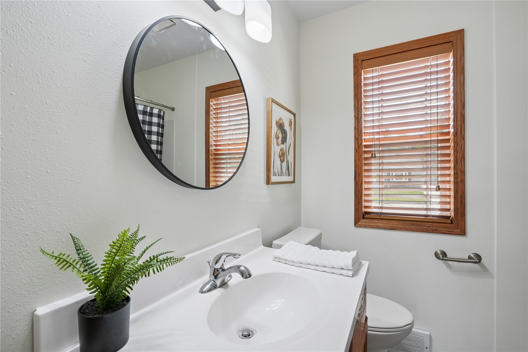 2432 9th Avenue SW Cedar Rapids IA 52404
