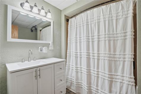 896 Climer Street Muscatine IA 52761