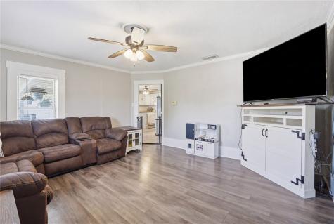 896 Climer Street Muscatine IA 52761