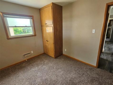 1460 Hollywood Boulevard NE Cedar Rapids IA 52402