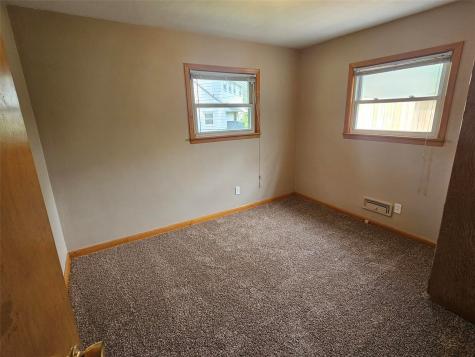 1460 Hollywood Boulevard NE Cedar Rapids IA 52402