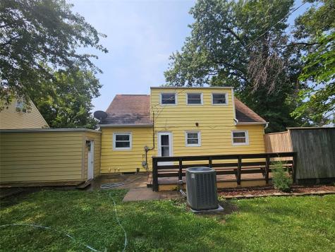1460 Hollywood Boulevard NE Cedar Rapids IA 52402