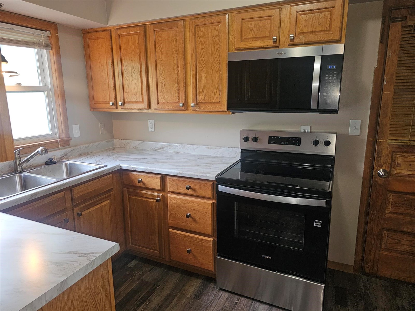 1460 Hollywood Boulevard NE Cedar Rapids IA 52402