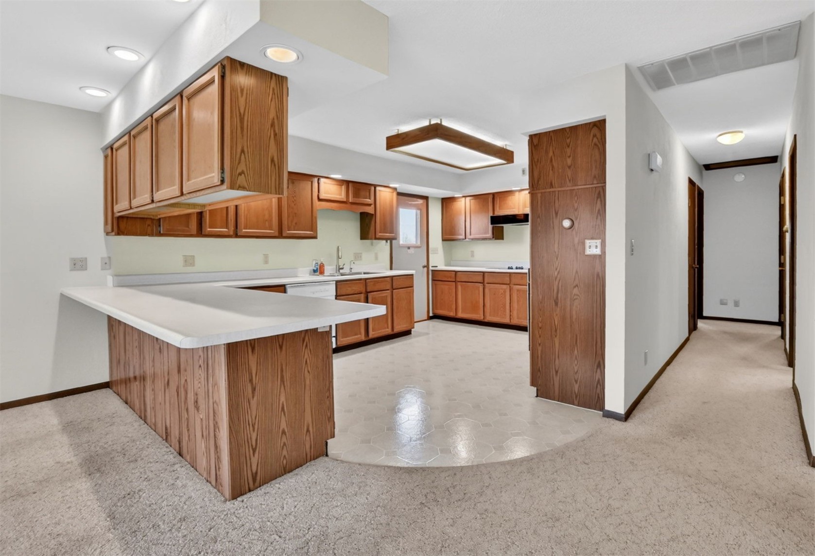 501 Main Street Van Horne IA 52346
