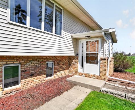 501 Main Street Van Horne IA 52346