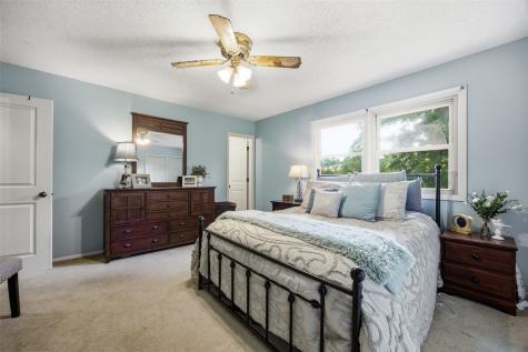4625 Northwood Drive NE Cedar Rapids IA 52402
