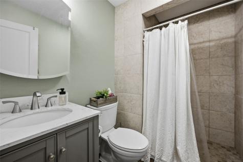 4625 Northwood Drive NE Cedar Rapids IA 52402