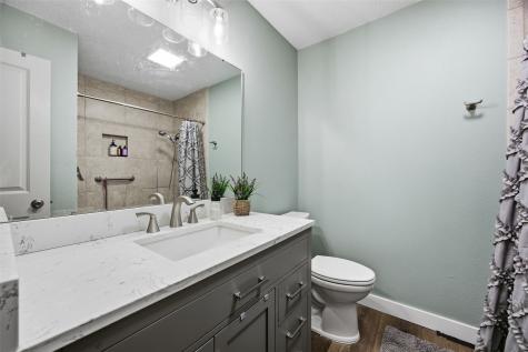 4625 Northwood Drive NE Cedar Rapids IA 52402