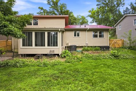 4625 Northwood Drive NE Cedar Rapids IA 52402