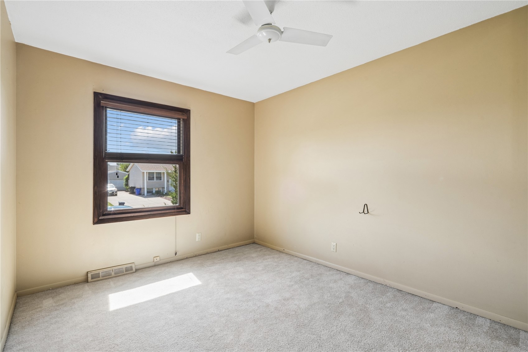 3620 Western Pine Drive NE Cedar Rapids IA 52402