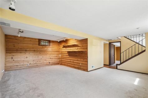 3620 Western Pine Drive NE Cedar Rapids IA 52402