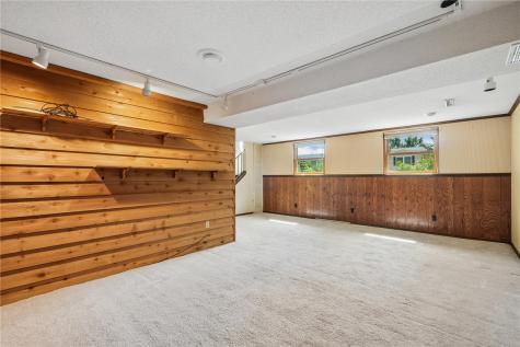 3620 Western Pine Drive NE Cedar Rapids IA 52402