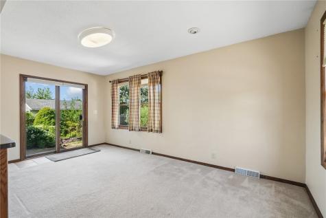 3620 Western Pine Drive NE Cedar Rapids IA 52402