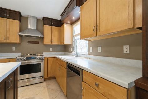 513 Westridge Drive SW Cedar Rapids IA 52404