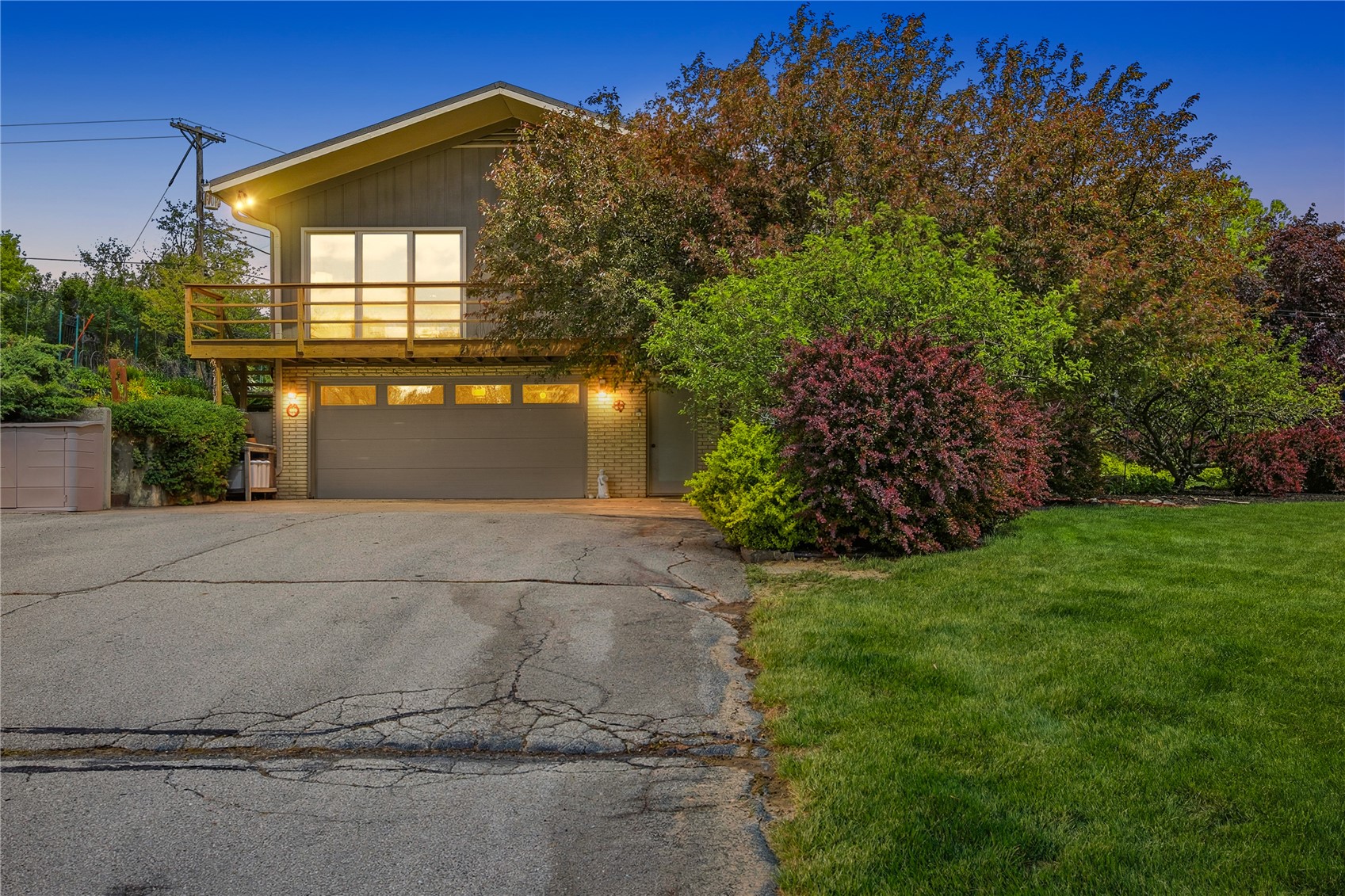 21 Fairview Knoll NE Iowa City IA 52240
