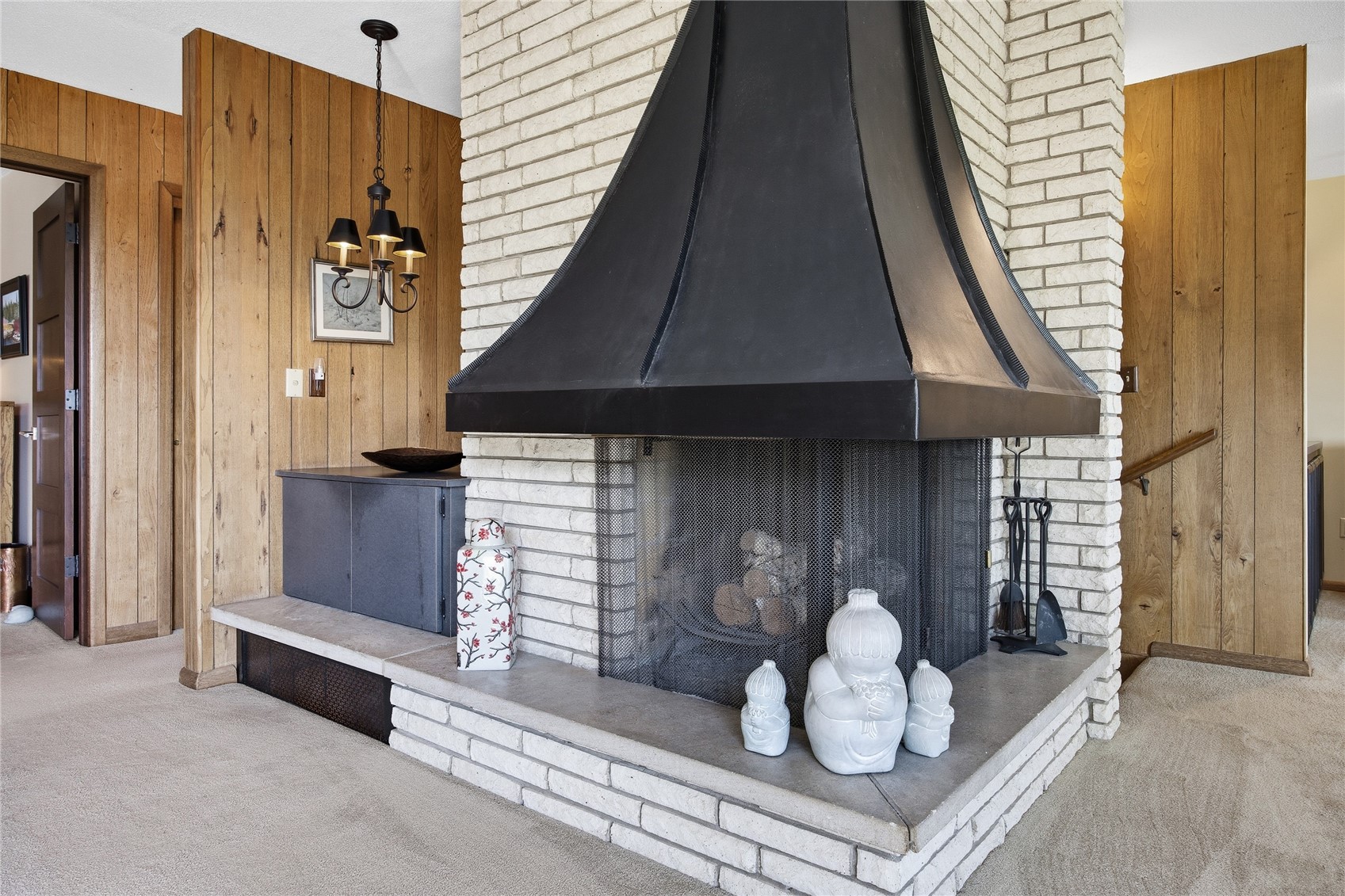 21 Fairview Knoll NE Iowa City IA 52240