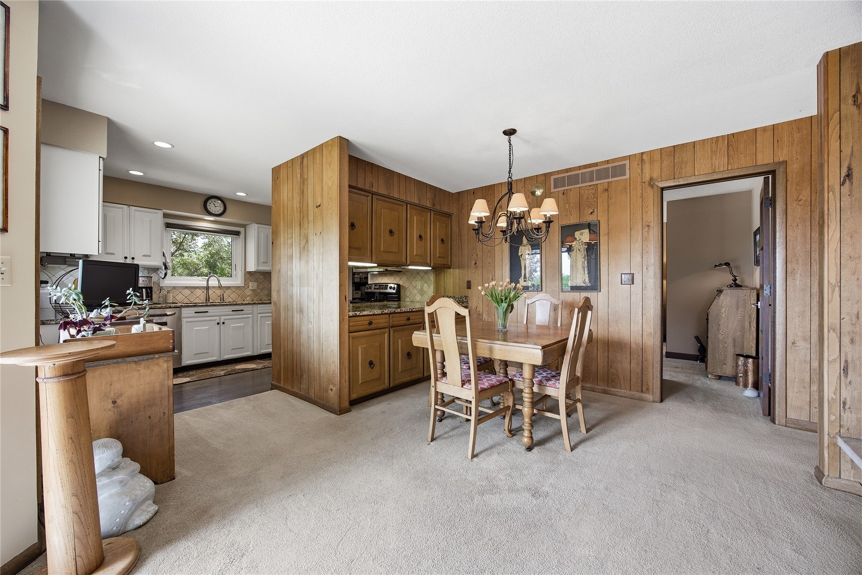 21 Fairview Knoll NE Iowa City IA 52240