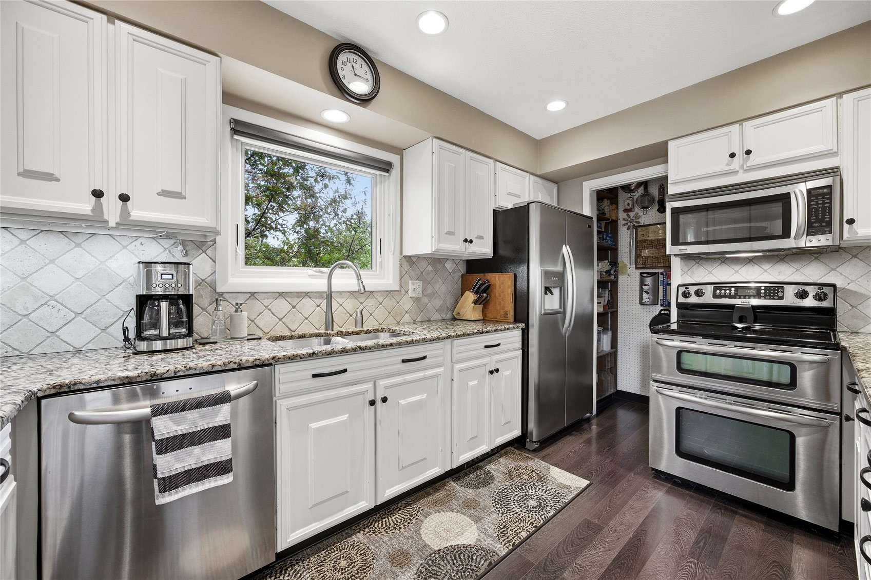 21 Fairview Knoll NE Iowa City IA 52240