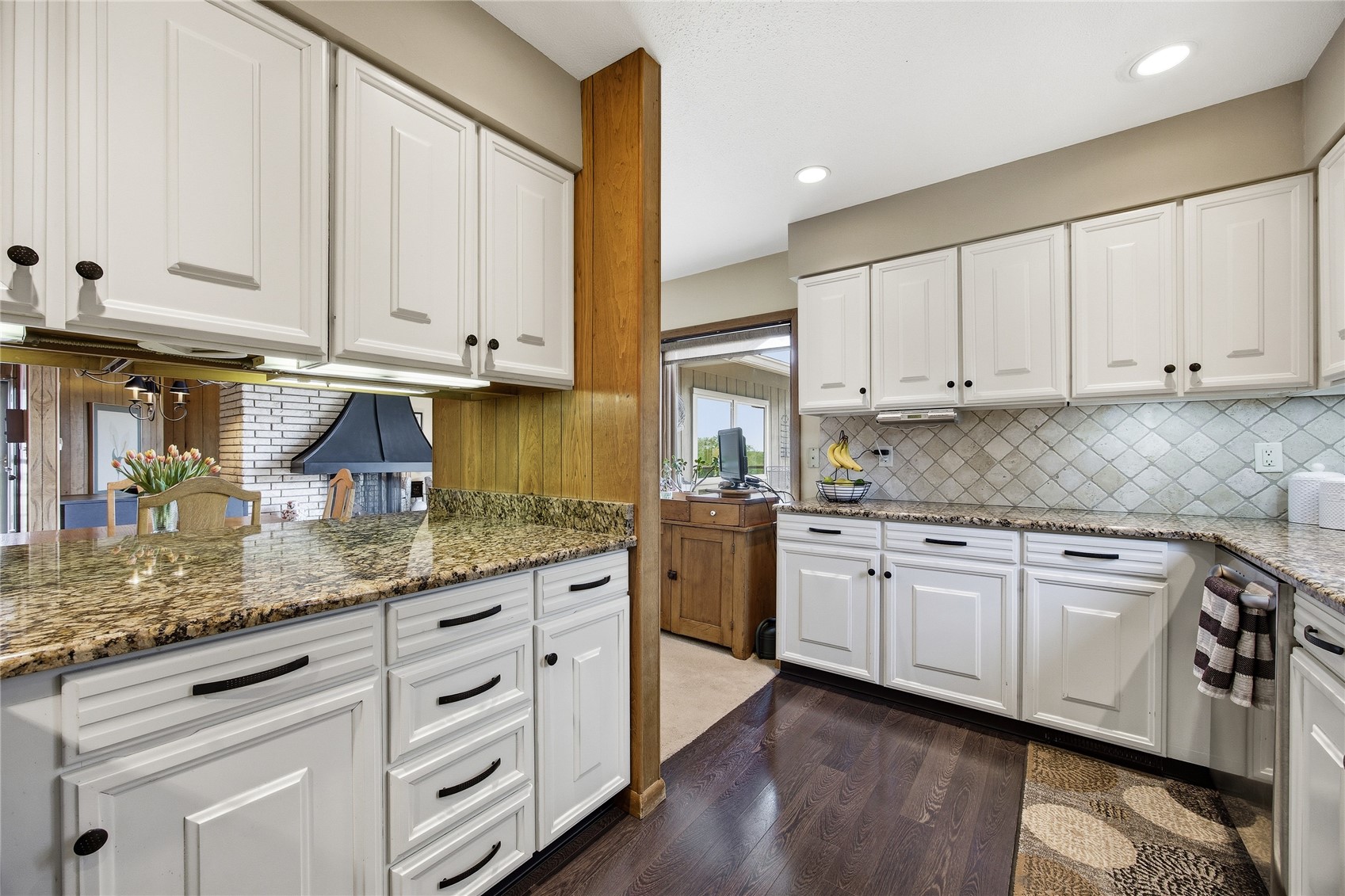 21 Fairview Knoll NE Iowa City IA 52240