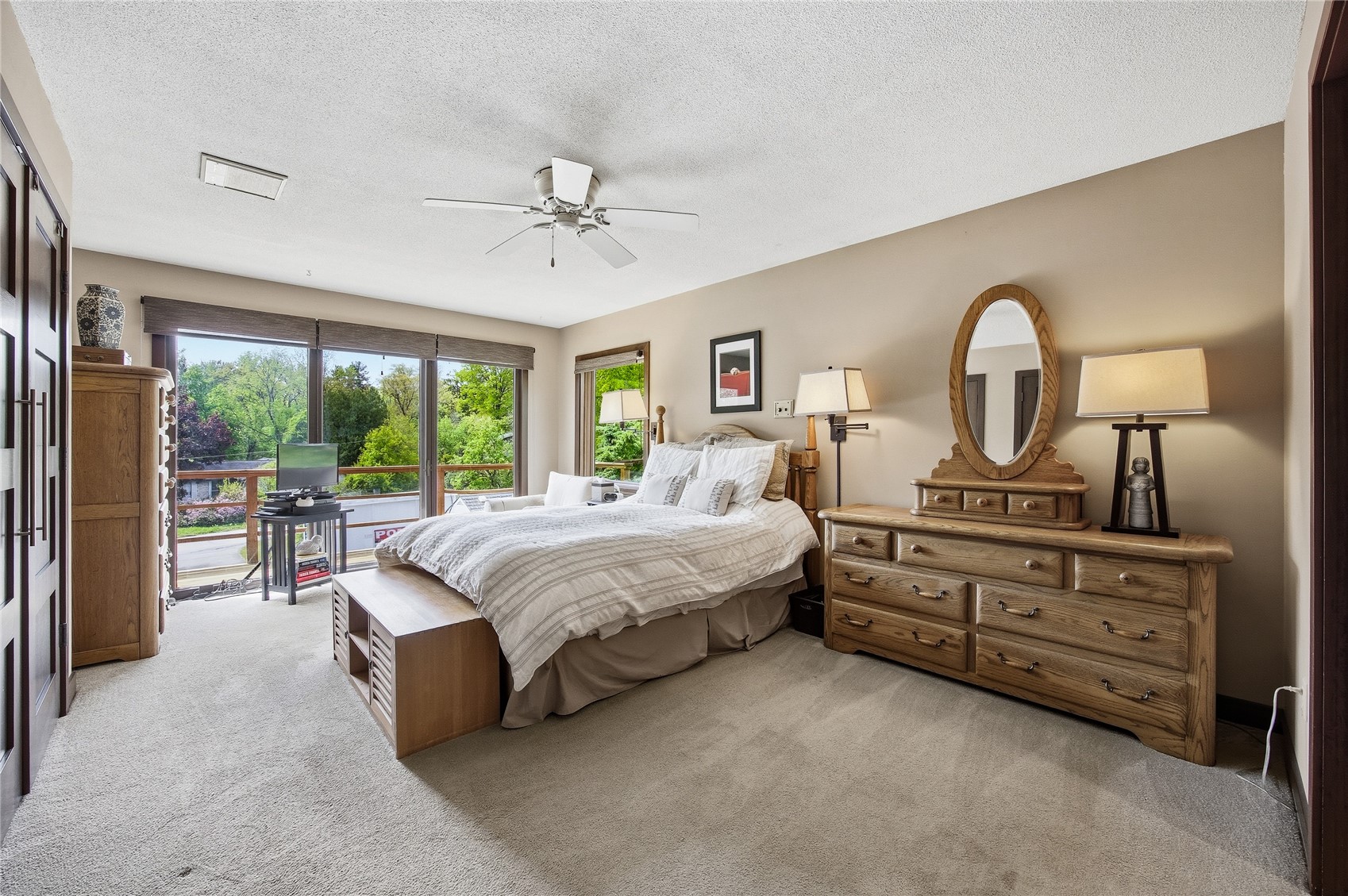 21 Fairview Knoll NE Iowa City IA 52240