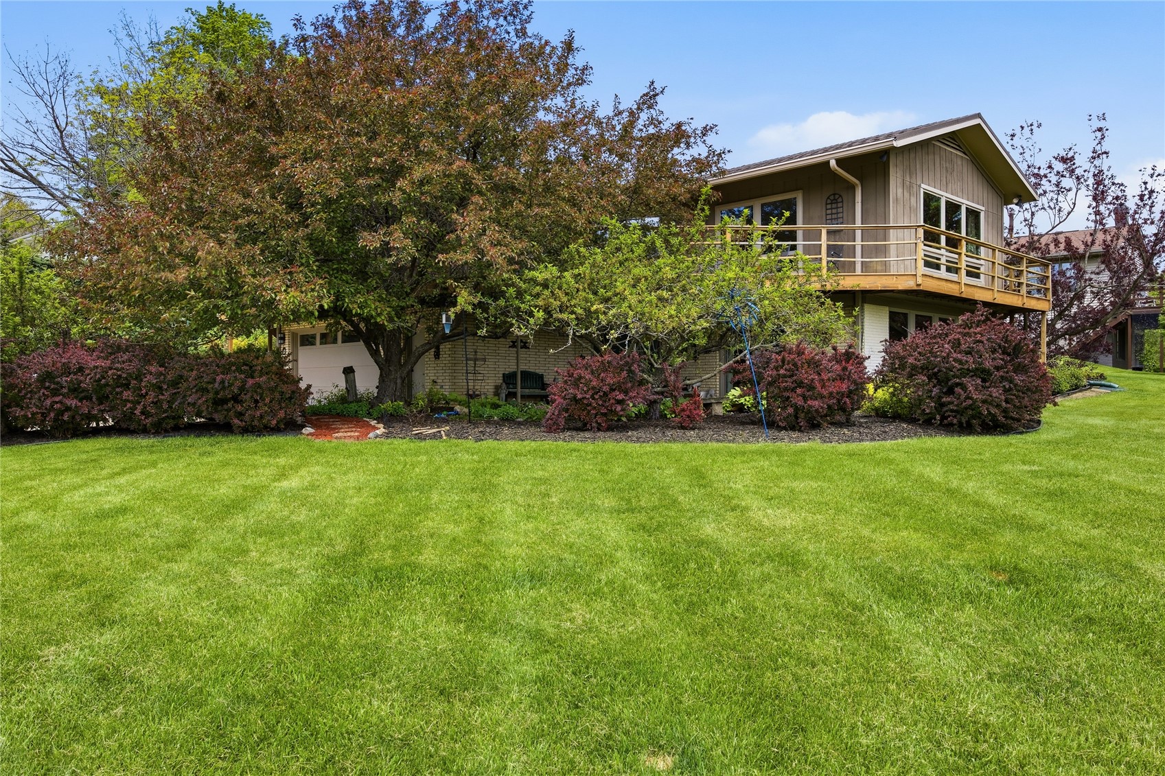 21 Fairview Knoll NE Iowa City IA 52240