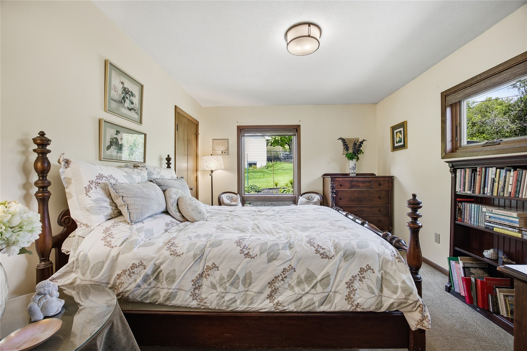 21 Fairview Knoll NE Iowa City IA 52240