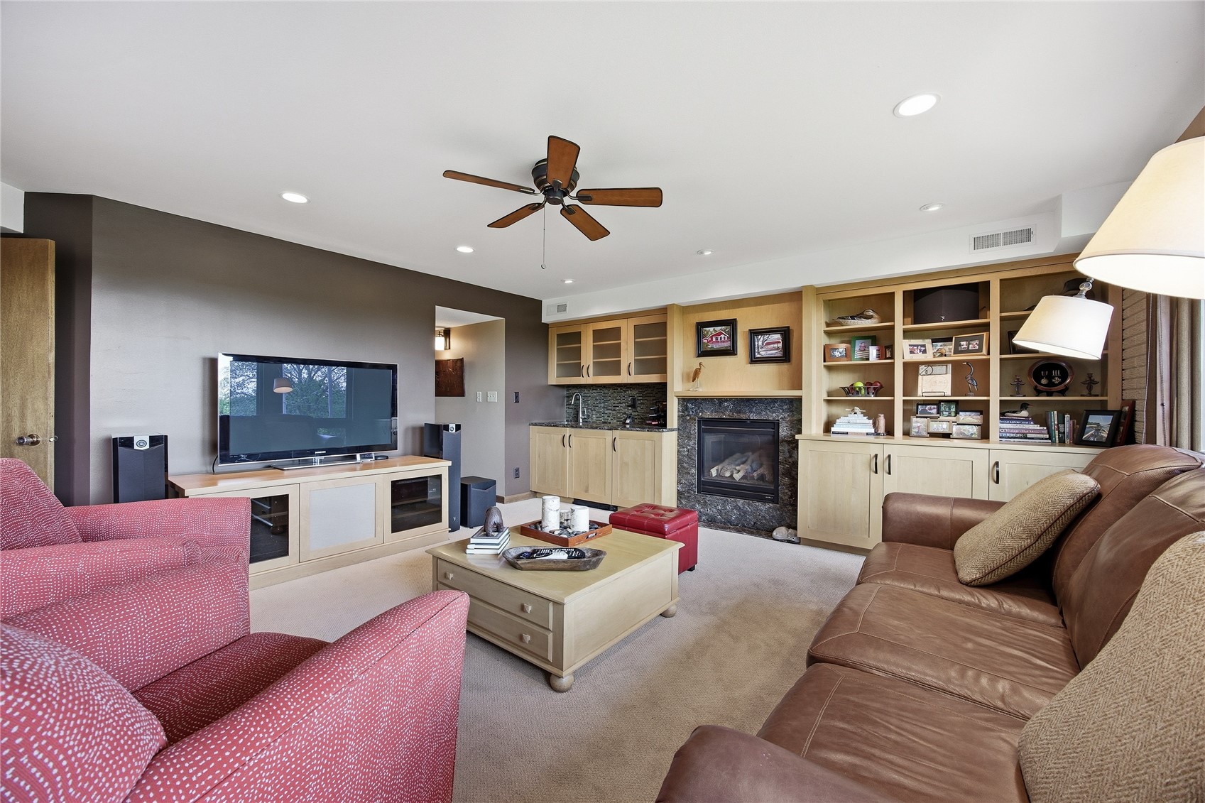 21 Fairview Knoll NE Iowa City IA 52240