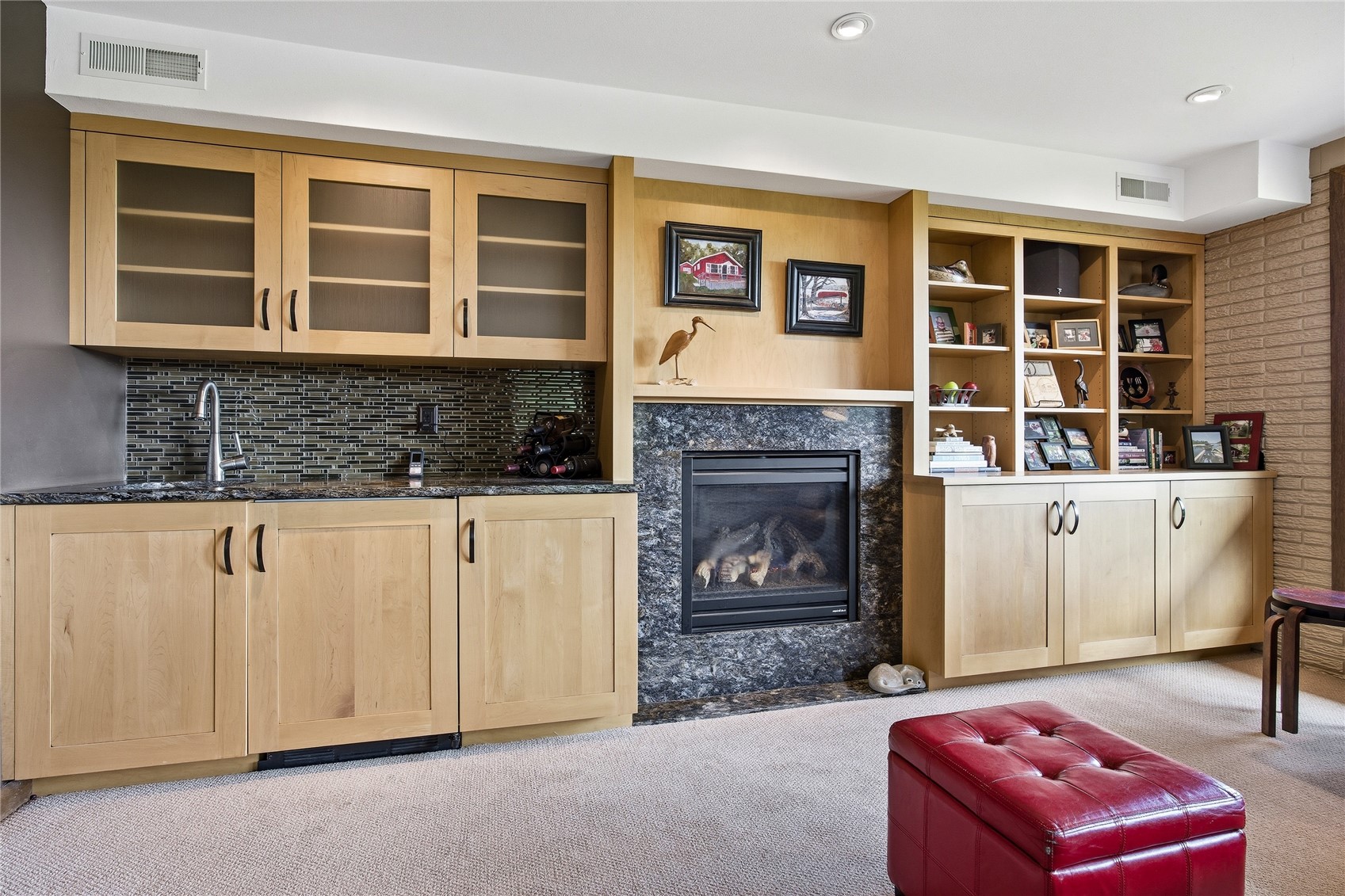 21 Fairview Knoll NE Iowa City IA 52240