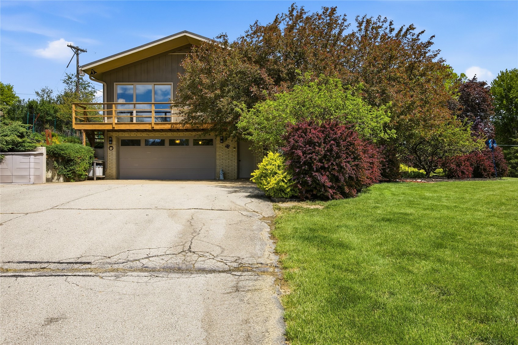 21 Fairview Knoll NE Iowa City IA 52240