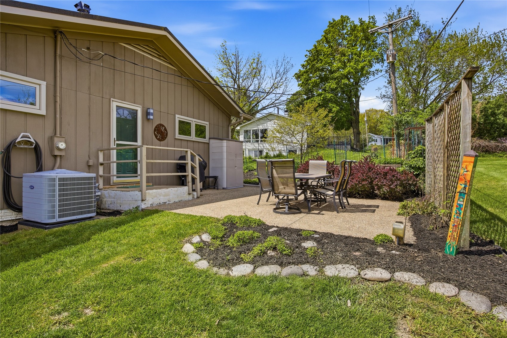 21 Fairview Knoll NE Iowa City IA 52240