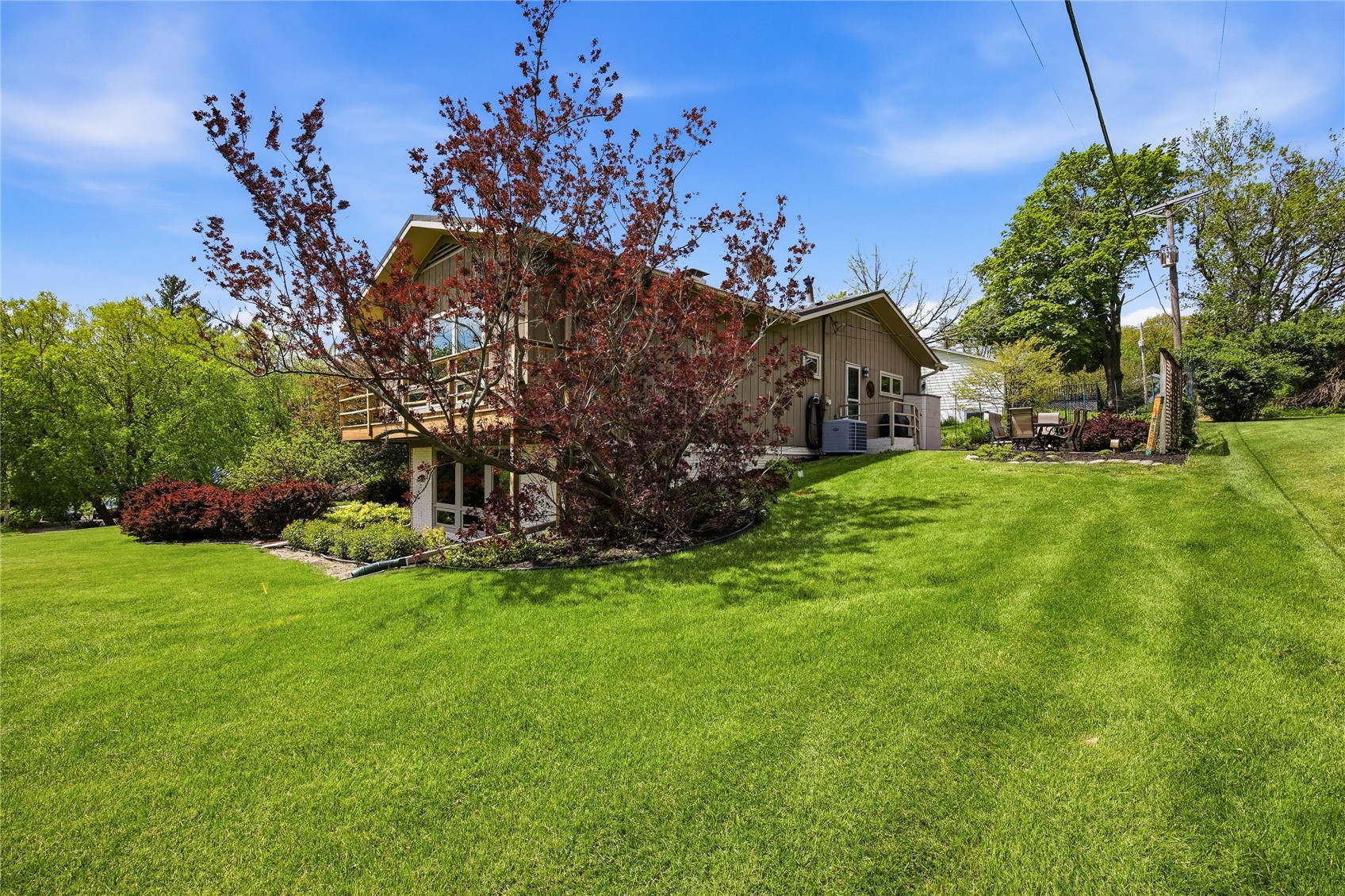 21 Fairview Knoll NE Iowa City IA 52240