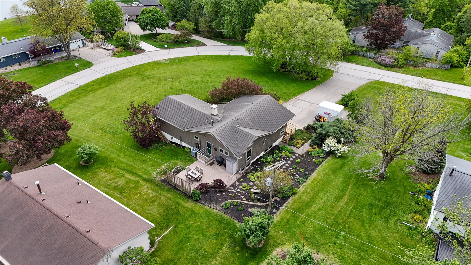 21 Fairview Knoll NE Iowa City IA 52240